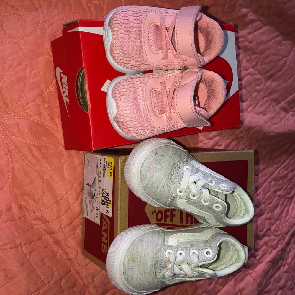 Lot of 2!! Vans and nike baby girl shoes size 3